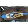 Image 2 : LAWRENCE ANDREWS SIGNED PADDLE CARVED BLUE JAYS LOGO