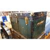 Image 2 : GREEN METAL BOUND TRUNK