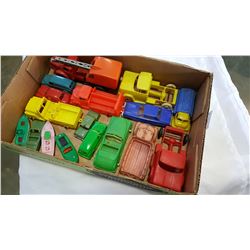 LOT OF VINTAGE PLASTIC TOYS