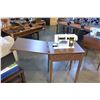 Image 2 : WHITE SEWING MACHINE W/ TABLE