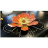 Image 2 : PIER ONE IMPORTS METAL FLOWER DECOR