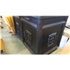 Image 2 : LARGE BLACK ISLAND WITH IN CUPBOARD LIGHTING