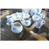 Image 2 : PFALTZGRAFF YORKTOWN SEWING PIECES PITCHER