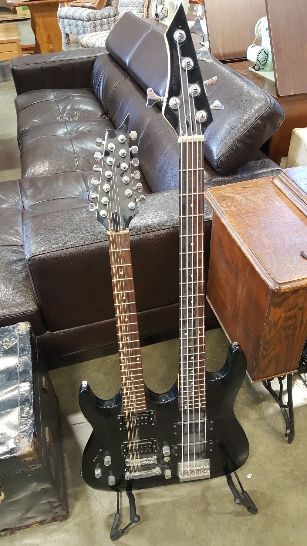 DOUBLE ELECTRIC GUITAR 12 STRING GUITAR AND 5 STRING BASS Big Valley Auction