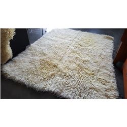 LARGE SHEEP SKIN