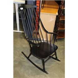 BLACK ROCKING CHAIR