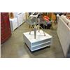 Image 2 : GLASSTOP METAL END TABLE