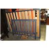 Image 1 : DOUBLE SIZE PAINTED BED FRAME
