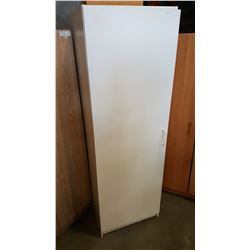WHITE WARDROBE