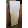 Image 1 : WHITE WARDROBE