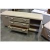 Image 3 : THREE DRAWER OAK DRESSER AND NIGHTSTAND