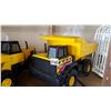 Image 2 : TONKA DUMP TRUCK AND BULL DOZER