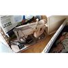 Image 1 : SINGER SEWING MACHINE