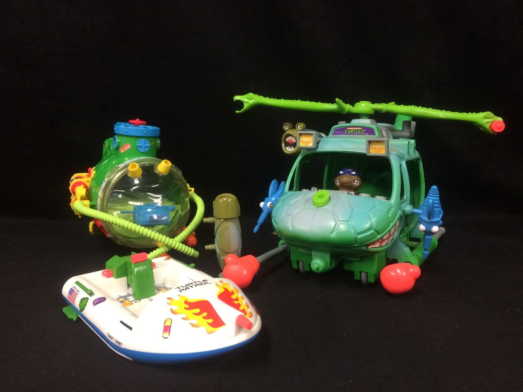 TEENAGE MUTANT NINJA TURTLES VEHICLE LOT (COPTOR/ SUBMARINE/ RAFT)