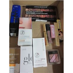 Flat full of Makup / glo/wonder2 / eye shadow and more