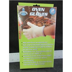 New Pair of Oven Gloves / a must have for BBQ or Camping
