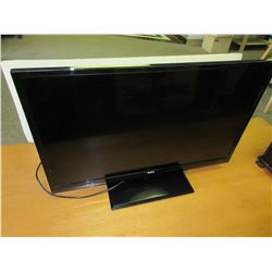 RCA 32 INCH LED TV / works great Ex Cond.  - but no remote