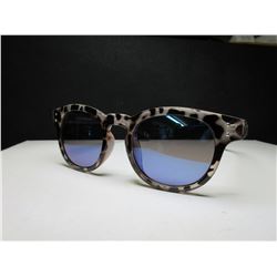New Women's Foster Grant Sunglasses