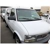 Image 2 : 2002 GMC SAFARI, WHITE, VAN, GAS, AUTOMATIC, VIN#1GTDM19XX2B516613, 68,468KMS, RD, CARGO WITH TOOL