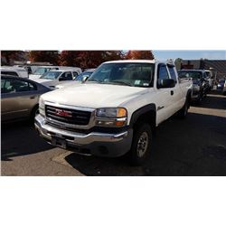 2007 GMC SIERRA 4X4, 2DR PU, WHITE, VIN # 1GTHK29U47E122341
