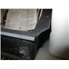 Image 2 : SINK (DAMAGED) & FAUCET