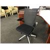 Image 2 : BLACK HAWORTH X99 FULLY ADJUSTABLE TASK CHAIR