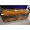 Image 2 : WOOD AND GLASS TV STAND