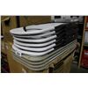 Image 1 : 10 FOLDING CHAIRS
