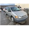 Image 2 : 2002 TOYOTA SIENNA, 4DR VAN, GREY, VIN # 4T3ZF19C12V479293