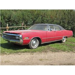 1972 CHYRSLER NEWPORT 4 DOOR CAR