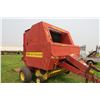 Image 1 : NEW HOLLAND 660 ROUND BALER
