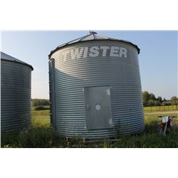 BIN #5 - TWISTER 4 RING BIN