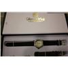 Image 2 : VICTORIA WICK WATCH WITH INTERCHANGEABLE STRAPS/FACES