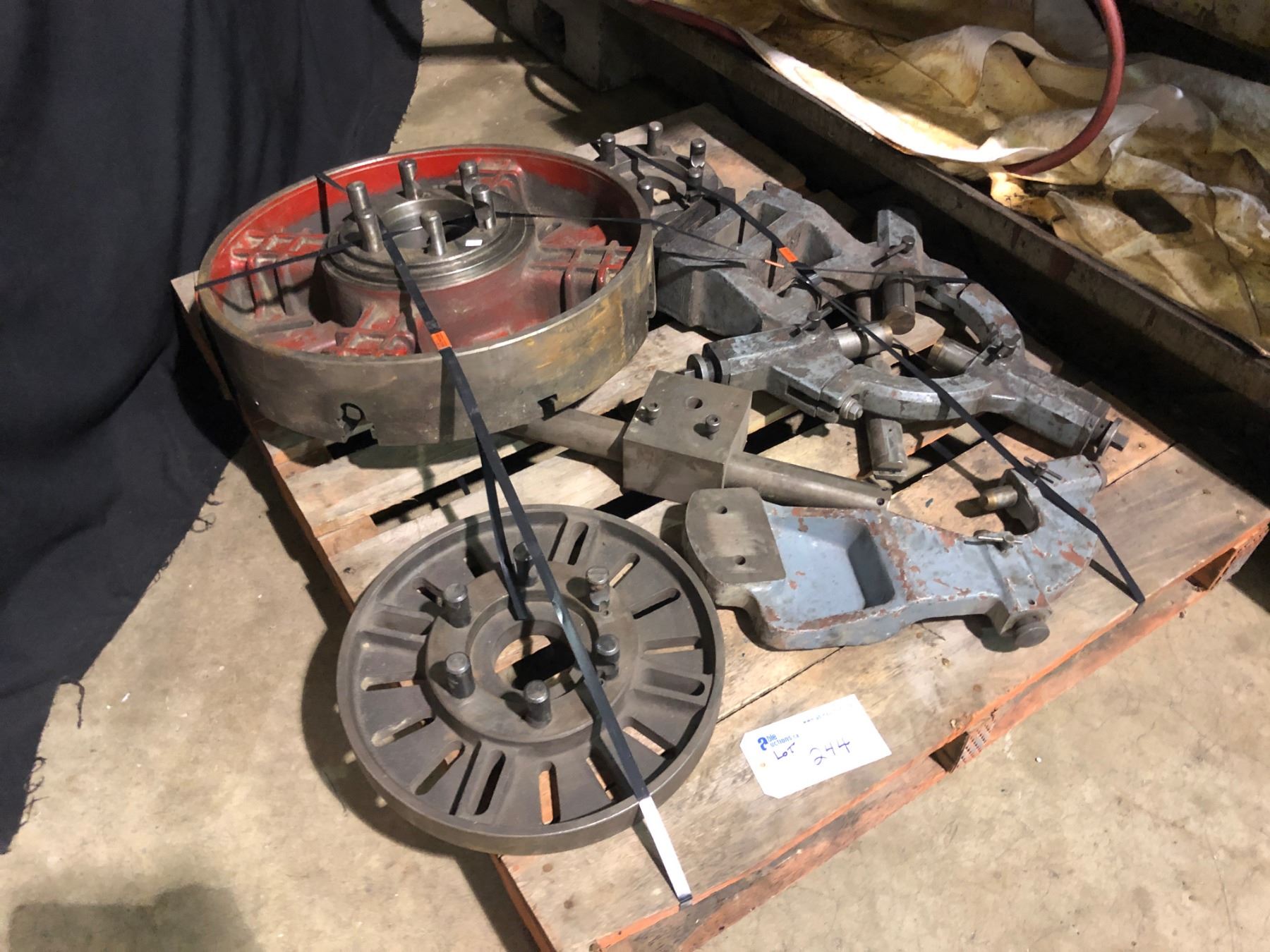 TA SHING MACHINE WORKS INDUSTRIAL LATHE (MODEL)150OB INCLUDES PALLET OF ...