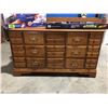 Image 2 : 6 PC MAPLE BEDROOM FURNITURE SET - 9 DRAWER DRESSER, 3 DRAWER DRESSER, 2 NIGHT STANDS, HEADBOARD &