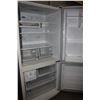 Image 2 : WHITE SAMSUNG FRIDGE/FREEZER