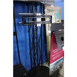 STANDING TV MOUNT - MAX CAPACITY 59KG