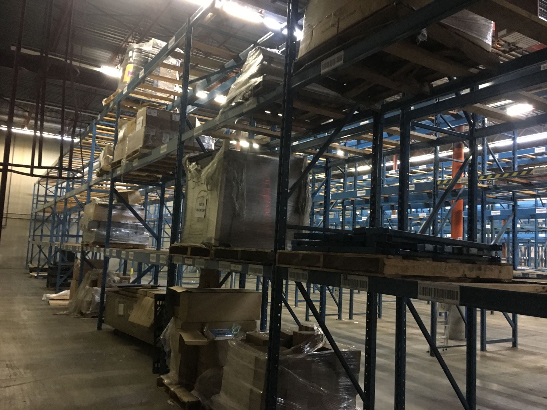 Arpac Racking Profile ROW OF 15' ARPAC WAREHOUSE PALLET RACKING, 9 BAYS, EACH BAY COMES WITH ...