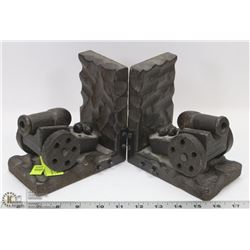 CANNON W/ CANNON BALLS BOOK ENDS