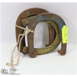 4 VINTAGE HORSE SHOES