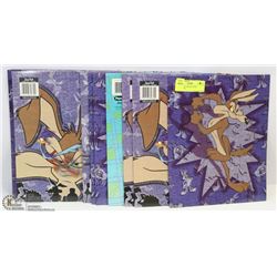 BUNDLE OF LOONEY TUNE PORTFOLIOS