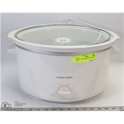 BLACK AND DECKER LARGE CROCK POT