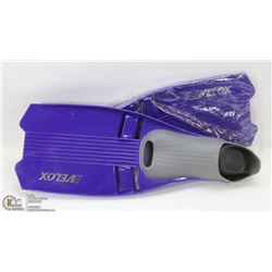 VELOX FLIPPERS SIZE LARGE (9-10)