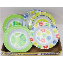 FLAT OF PLASTIC REUSABLE PLATES