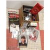 Image 1 : BOX OF ASSORTED HOCKEY MEMORABILIA INCL BOX OF