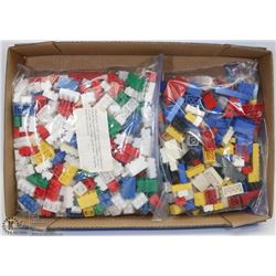 FLAT OF 1 BAG OF LEGO AND 1 BAG OF BUILDING