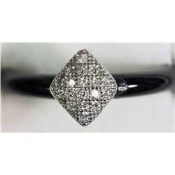 #5)STERLING SILVER CUBIC ZIRCONIA ONYX RING.