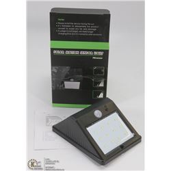 LOT OF 2 SOLAR MOTION SENSOR LED LIGHTS - 12 LEDS