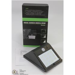 LOT OF 2 SOLAR MOTION SENSOR LED LIGHTS - 12 LEDS