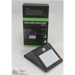 LOT OF 2 SOLAR MOTION SENSOR LED LIGHTS - 12 LEDS